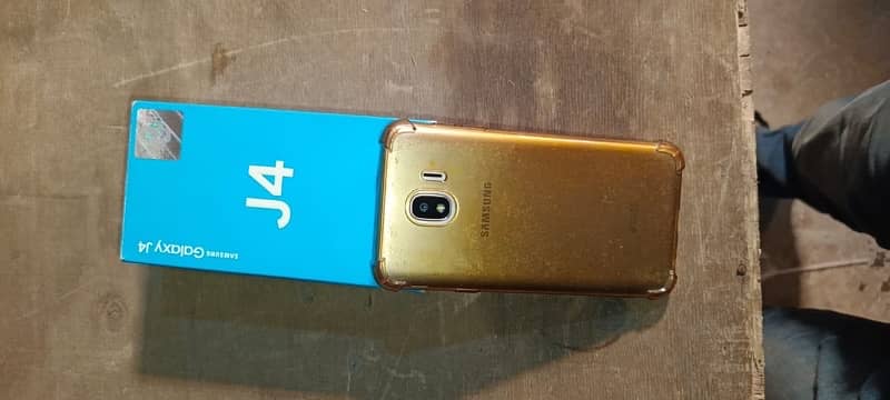 Samsung j4 dual sim pta approved all ok with box exchange possible 2