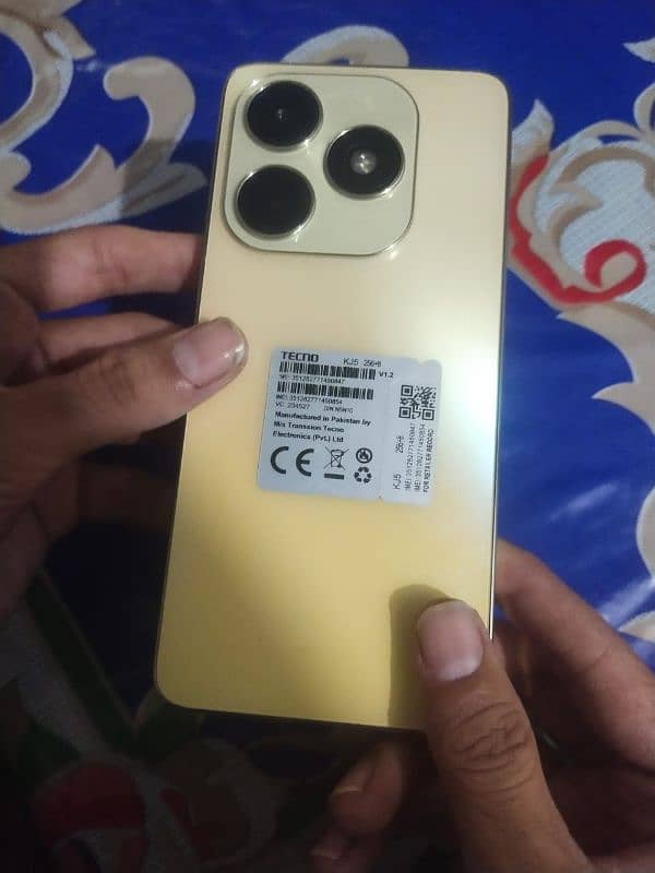 Tecno spark 20 in new condition 0