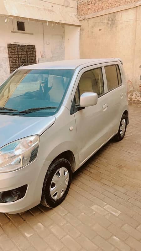 Suzuki Wagon R 2017 /////03006306959 2