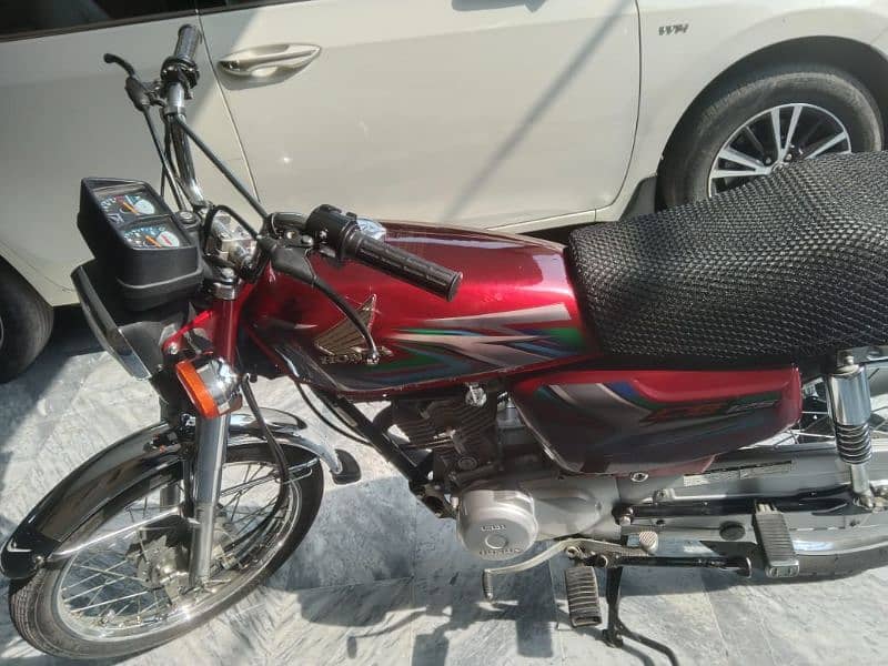 Handa 125 Red color 2