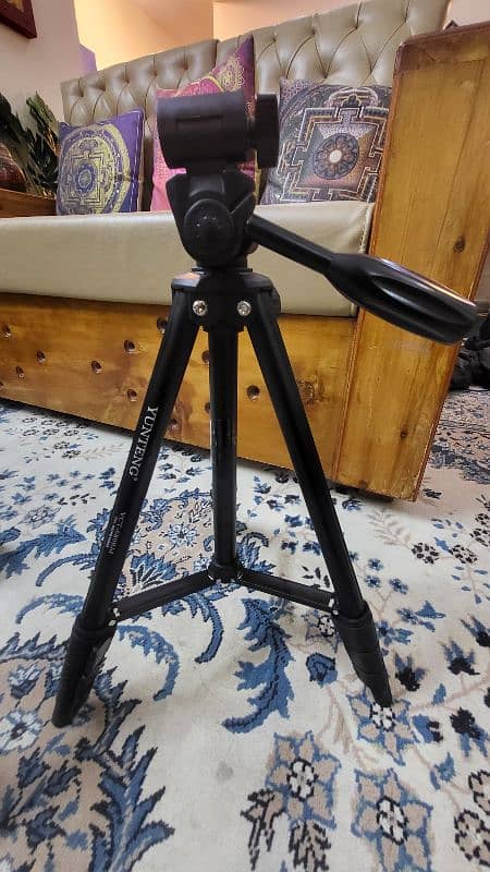 Yunteng RM 680 and Victory Tripods 3