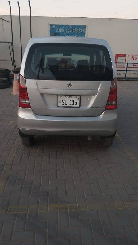 Suzuki Wagon R 2014 4