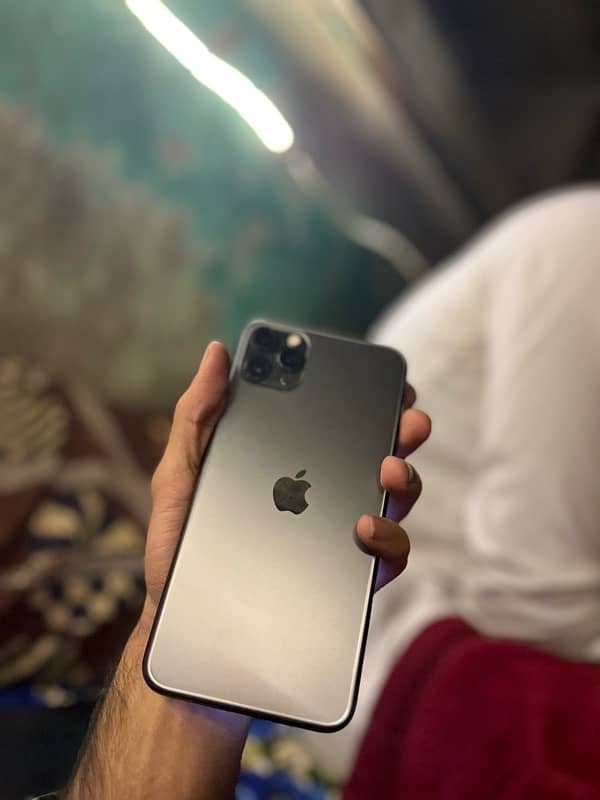 Iphone 11 pro max 8