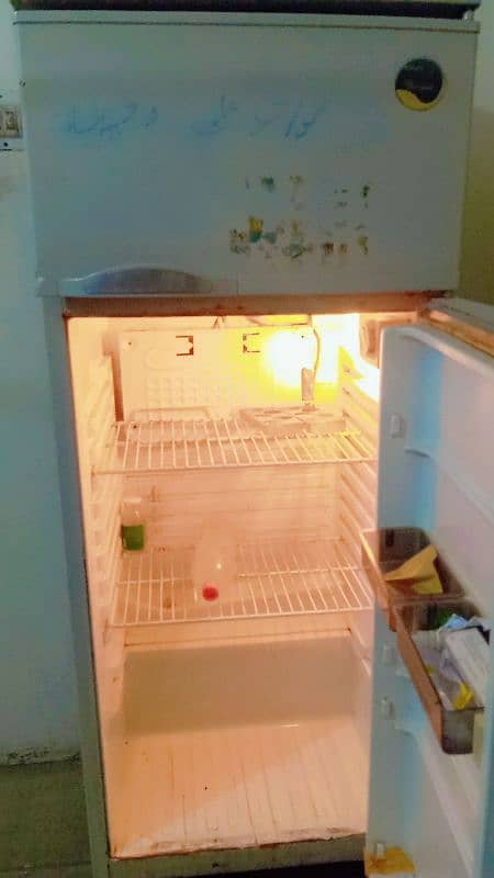 Philip Refrigerator For Sale Original Condition 1