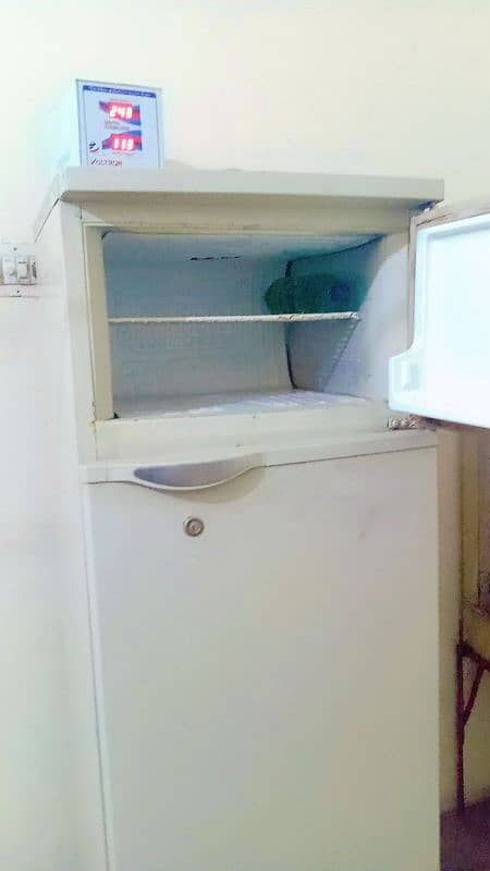 Philip Refrigerator For Sale Original Condition 3