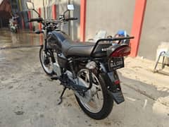 Suzuki  GS 150 SE model 2021