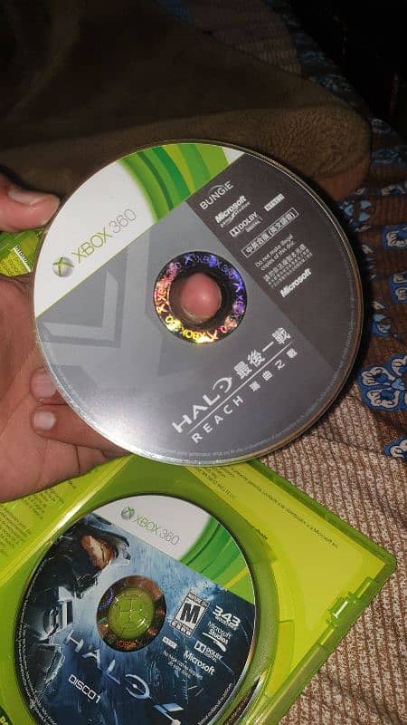 Xbox 360 Original Cd Halo Game with All Parts 2