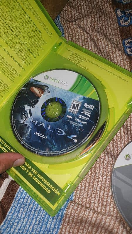 Xbox 360 Original Cd Halo Game with All Parts 5