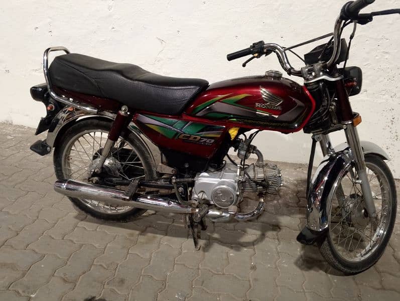 Honda CD 70ty. . lucky no Islamabad 72 no ha 0