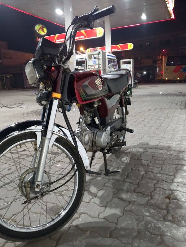 Honda CD 70ty. . lucky no Islamabad 72 no ha 3