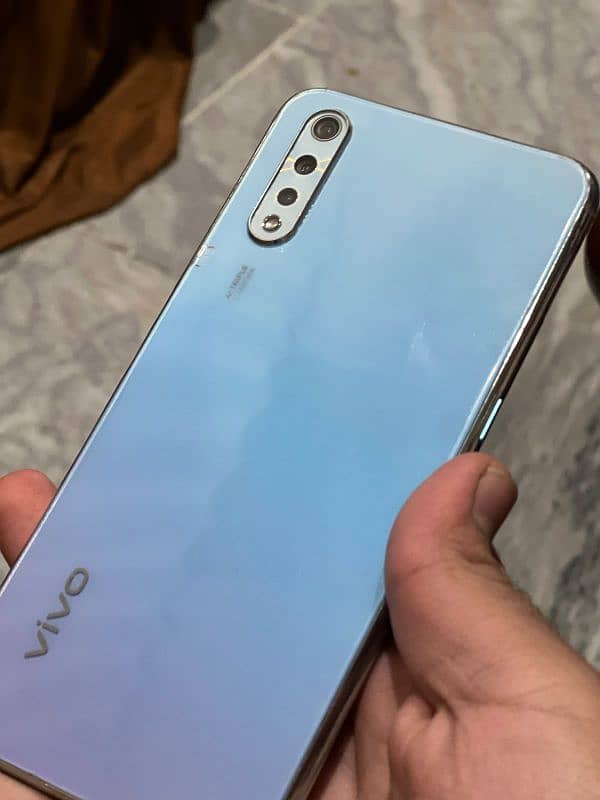 Vivo s1 4 ram 4 Rom complete box 0