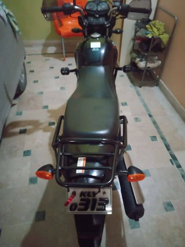 Suzuki 150cc bick argent for sell engan file ok whatsap03406723051 3