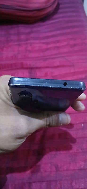 Motorola Edge Plus 12 256 4