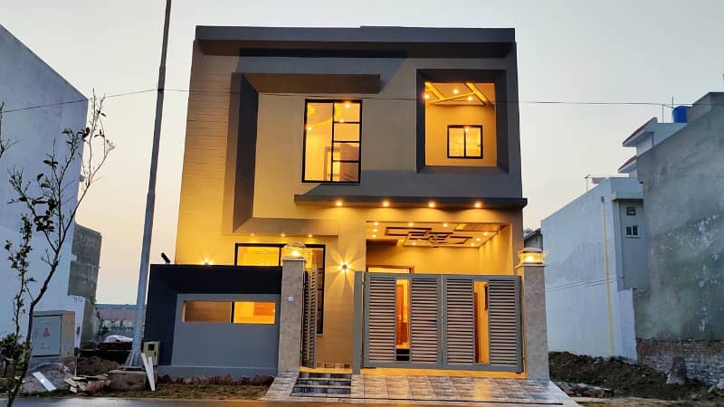 3 Years Installments Plan Brand New House For Sale In Bahria Town Lahore 0