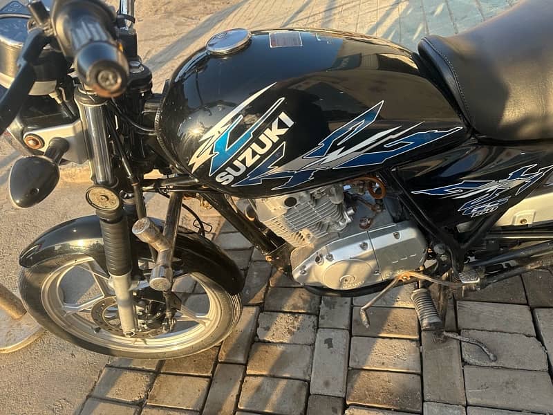 Suzuki Gs 150 SE 2