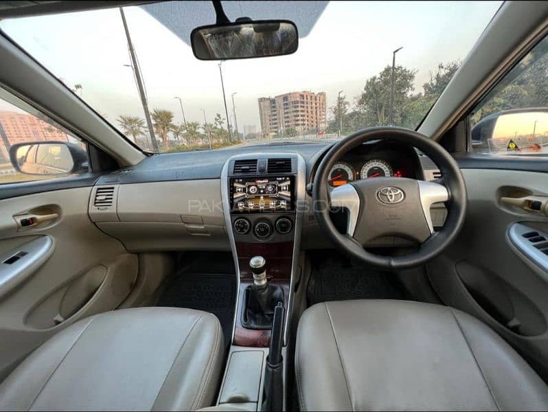 Toyota Corolla Altis 2013 6