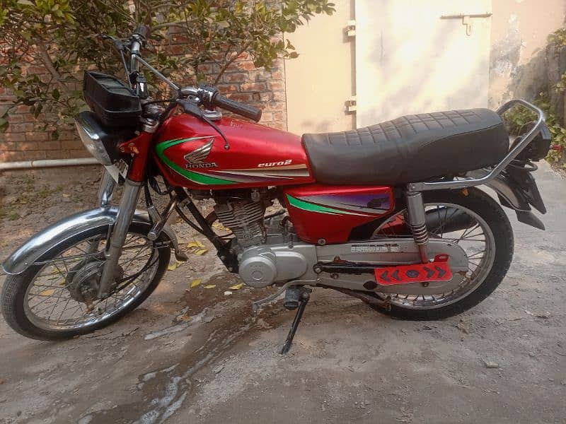 Honda 125 - 2014 - Red 0