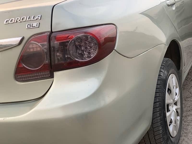 Toyota Corolla GLI 2010 model chat pillar genuine 4