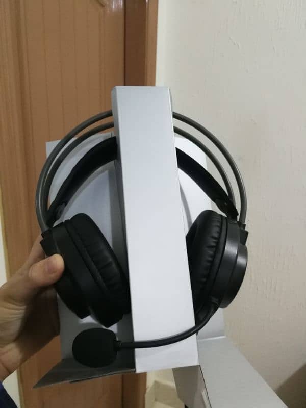 A4 tech headphones 5