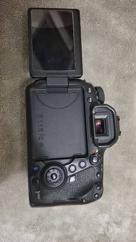 canon 6d mark ii only body 5