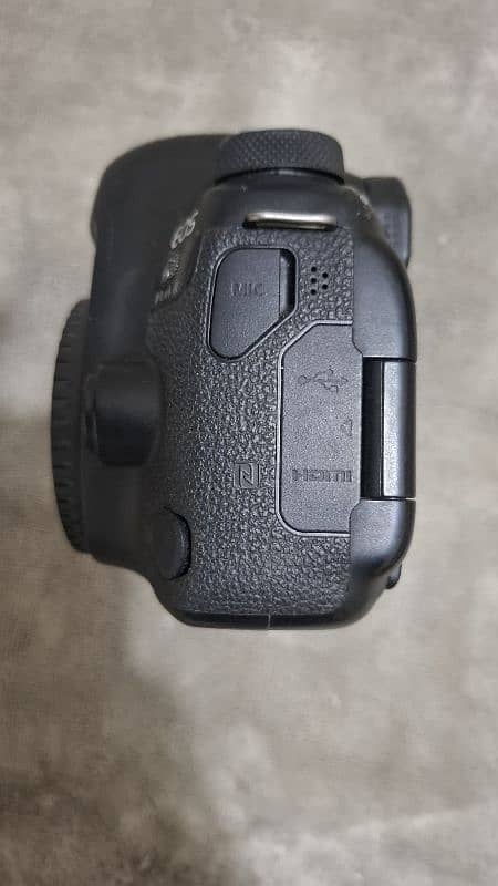 canon 6d mark ii only body 7