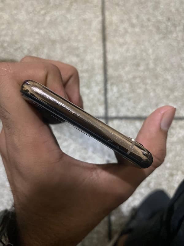 IPhone Xs 64GB non pta (gold) 4