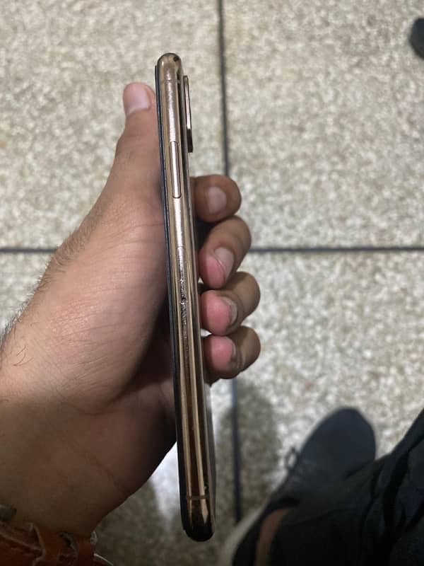 IPhone Xs 64GB non pta (gold) 5