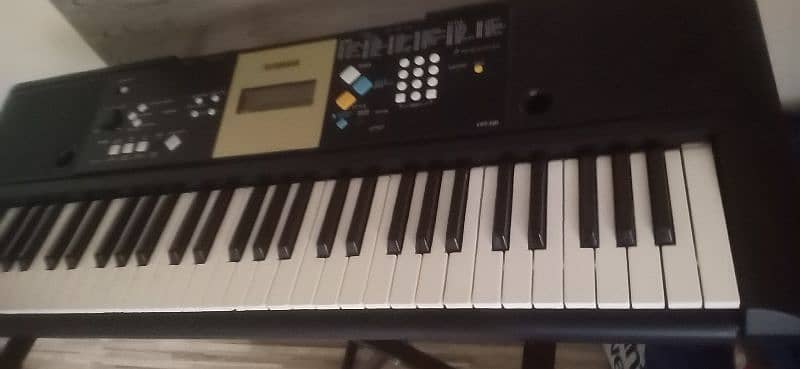 Yamaha ypt 220 excellent condition 3