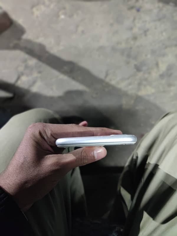 i phone 8 plus non pta 64gb 3