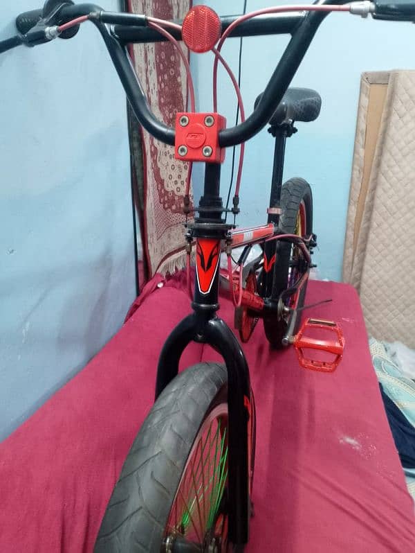 BMX cycle 22 inches very good condition 5