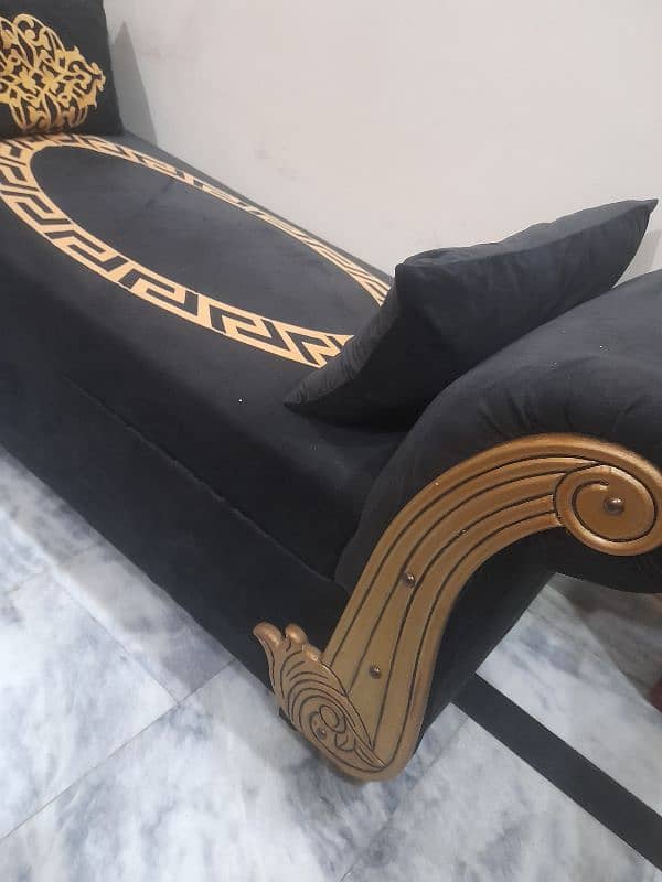 2 seater deewan 0