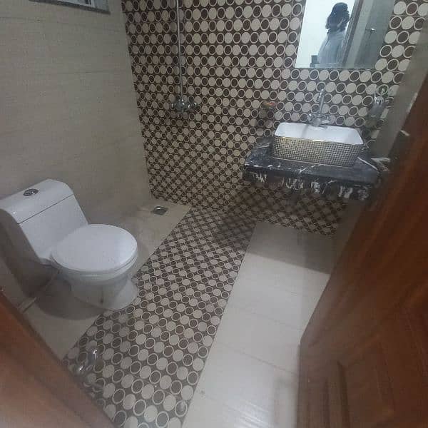 1 Bed Flat For Rent in Bahria Town Lahore 8