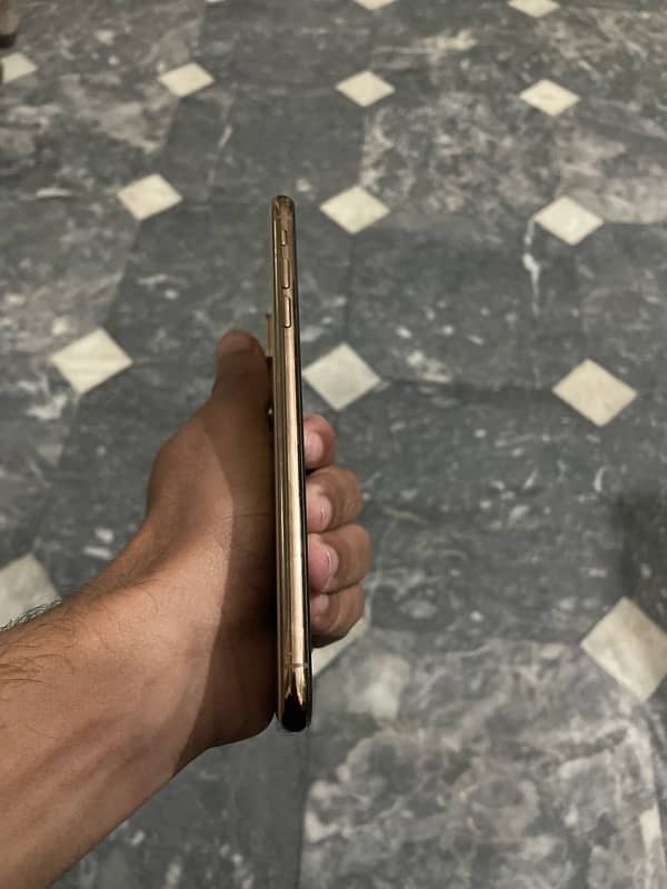 iPhone XS Max 256gb pta approved 6