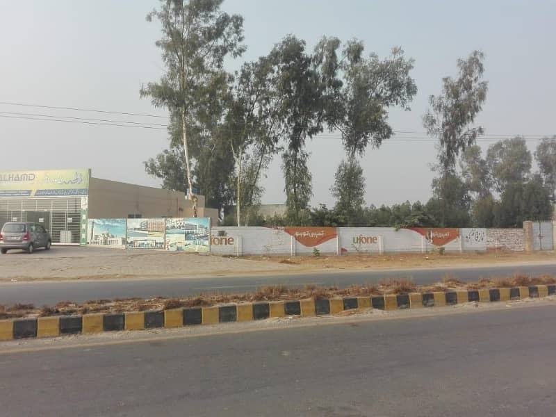 Barki Road 52 Acres 19 Marla facing canal for sale ideal For farmhouse 0