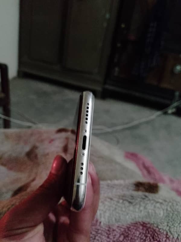 iPhone 11 Pro pta 256gb 2