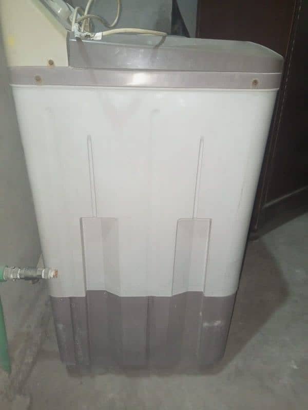 Air Dryer spinner for sale used but look like new 2