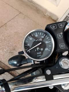 Suzuki GS 150 SE. One handed driven only 7000km