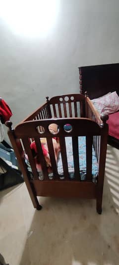 baby cot