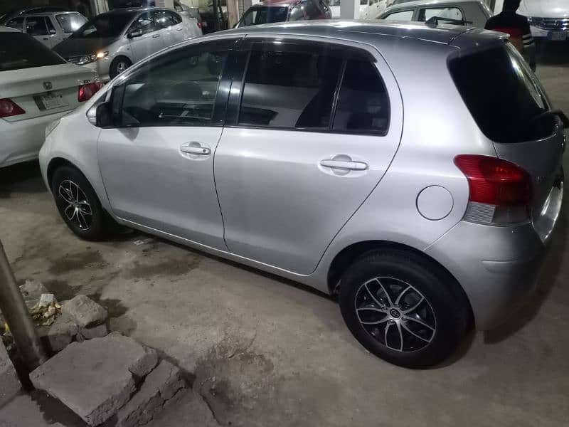 Toyota Vitz 2007 4