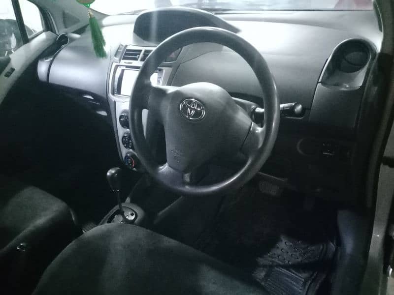 Toyota Vitz 2007 8