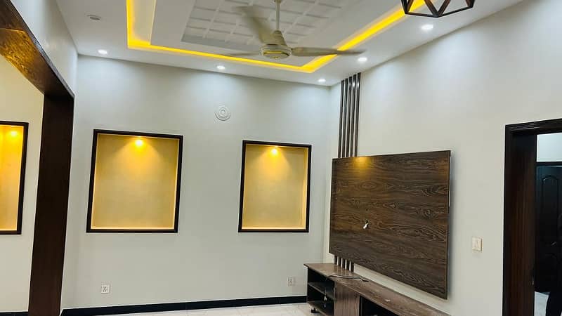 10 Marla Lower Portion For Rent In Central Park Housing Scheme Ferozepur Road 7