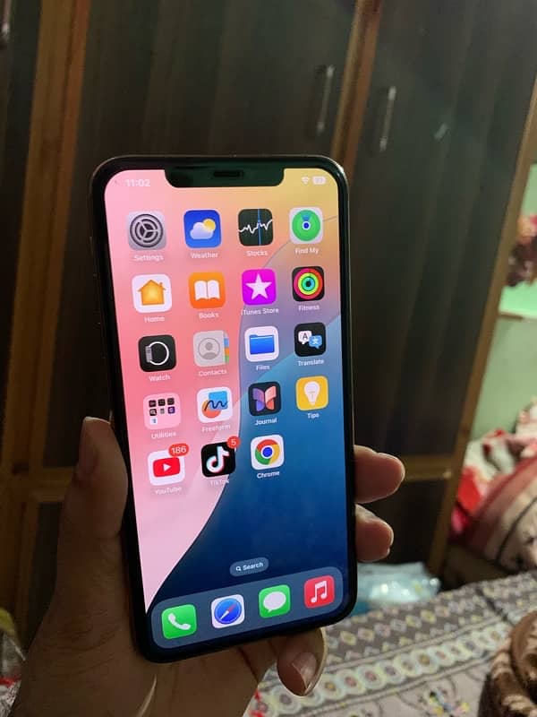 IPhone 11 Pro Max 64GB Dual PTA Approve Gold 8