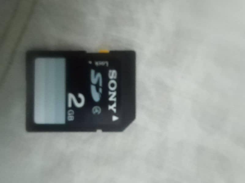 i want to sell my sony digital camera and free yashiqa reel camera 4