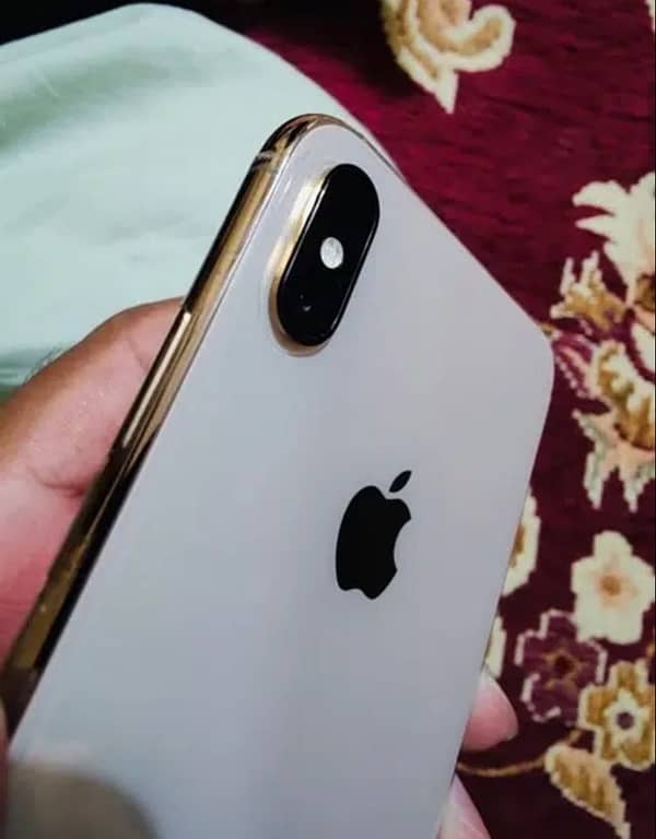 IPhone XS Max Dual PTA Approve 256GB Gold colour 6