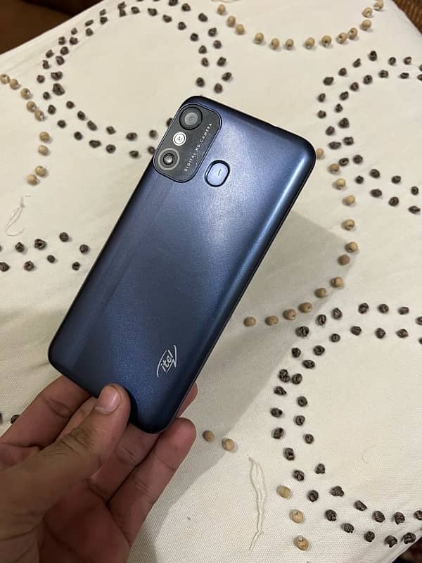 A27 itel phone 4