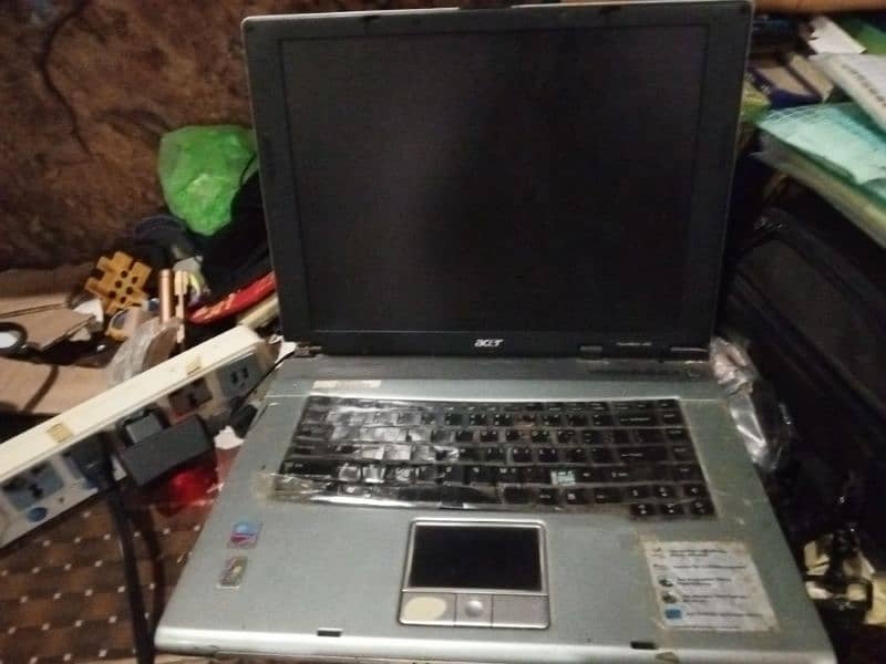 Acer laptop 0