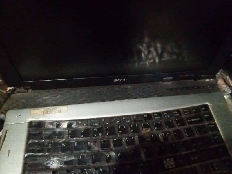 Acer laptop 4