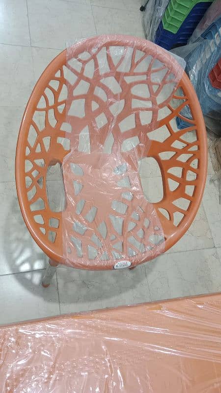 pure plastic chairs hole sale rates. . 6 chairs nd table 1