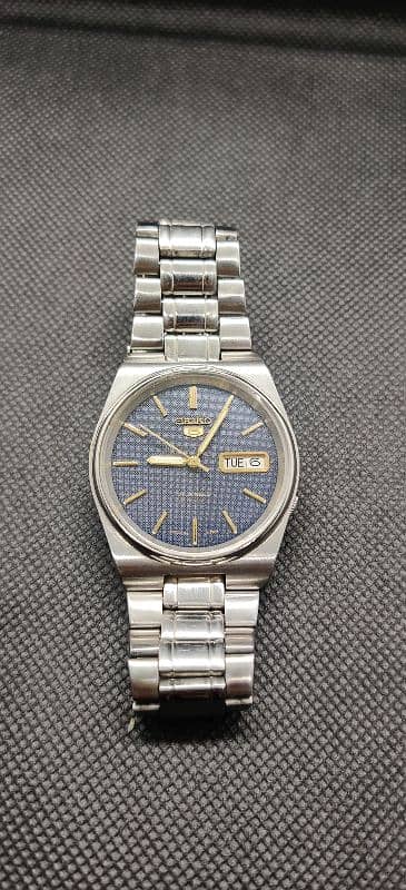 Seiko 5 Vintage Blue Automatic Watch 0