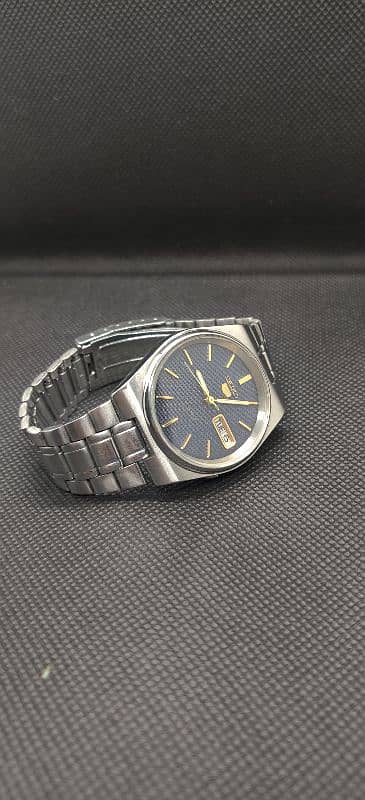 Seiko 5 Vintage Blue Automatic Watch 2